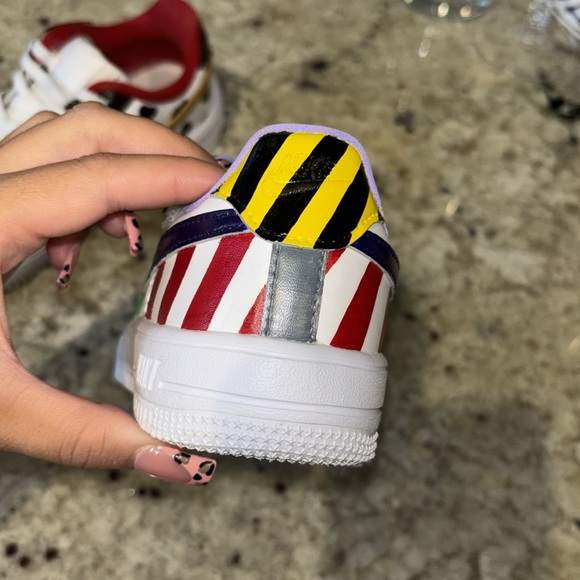 Nike Air Force 1 - Picture 4 of 8